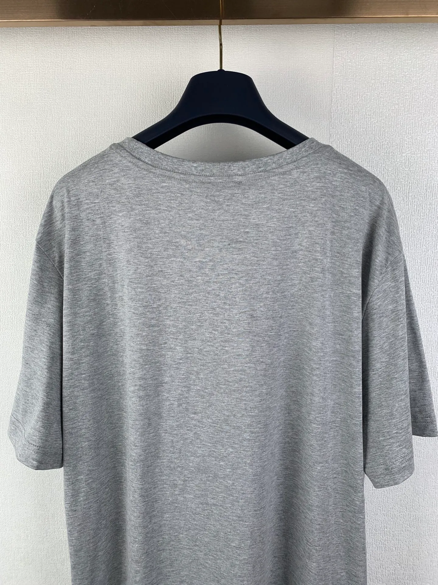 SAINT LAURENT Classic T Authentic 2322 ，50 170 ，1*1 280 ， ， ， 1：1 ， Size：S M L XL